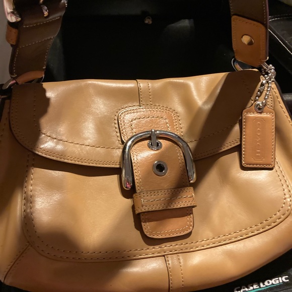 Very cute, In very good condition, looks new, used once Coach handbag - Picture 3 of 5